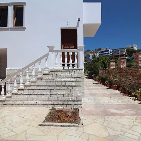 Guest house Zino's Sarande